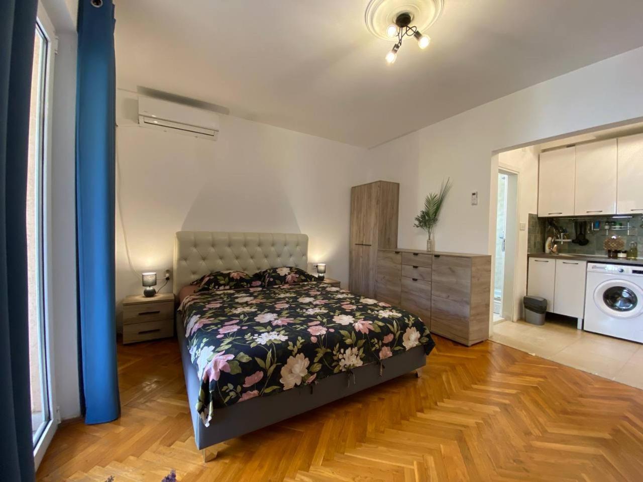 Alina'S Apartment Bečići エクステリア 写真