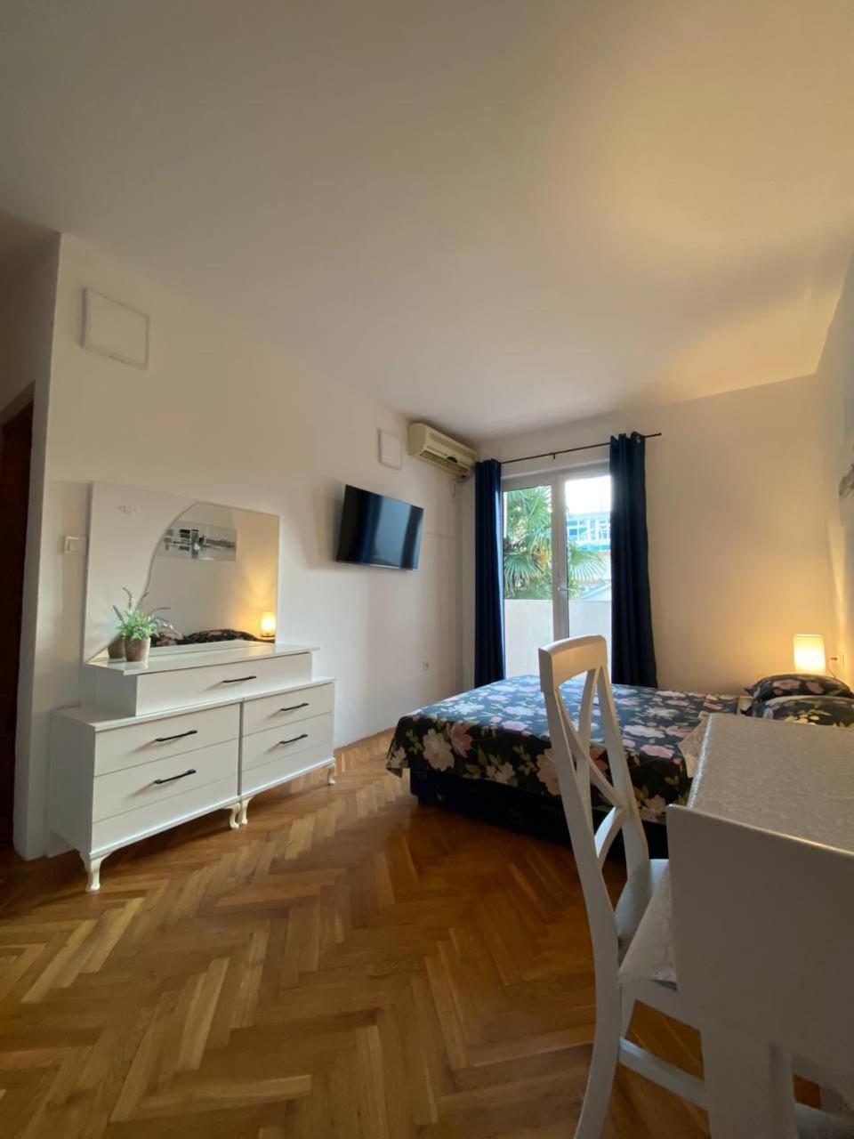 Alina'S Apartment Bečići エクステリア 写真